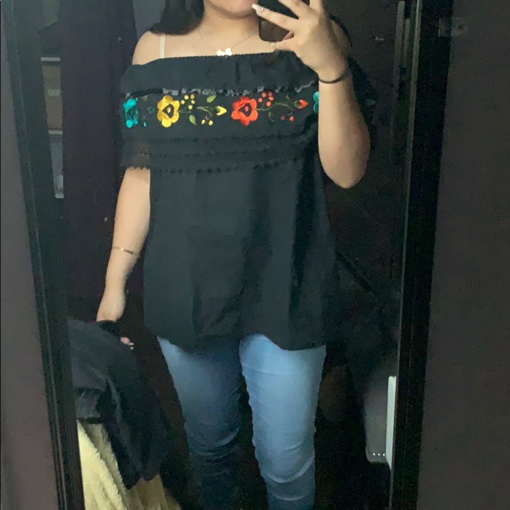 Embroidered Mexican off the shoulder blouse